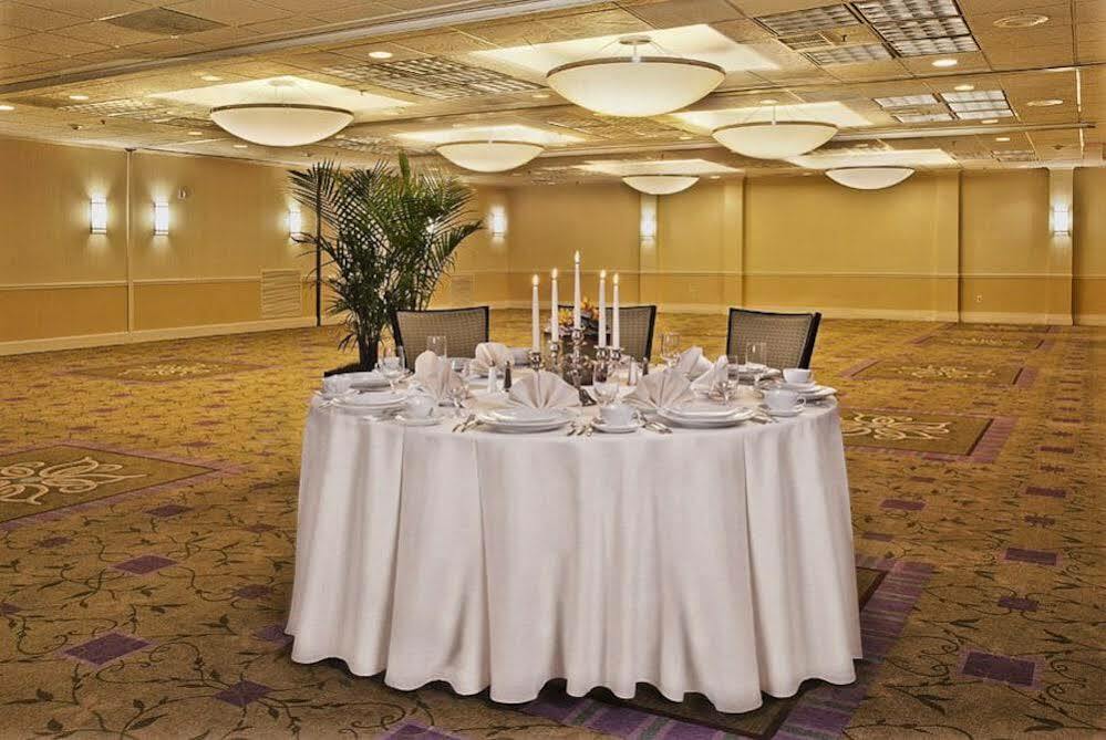卡莱尔假日Ihg Alexandria